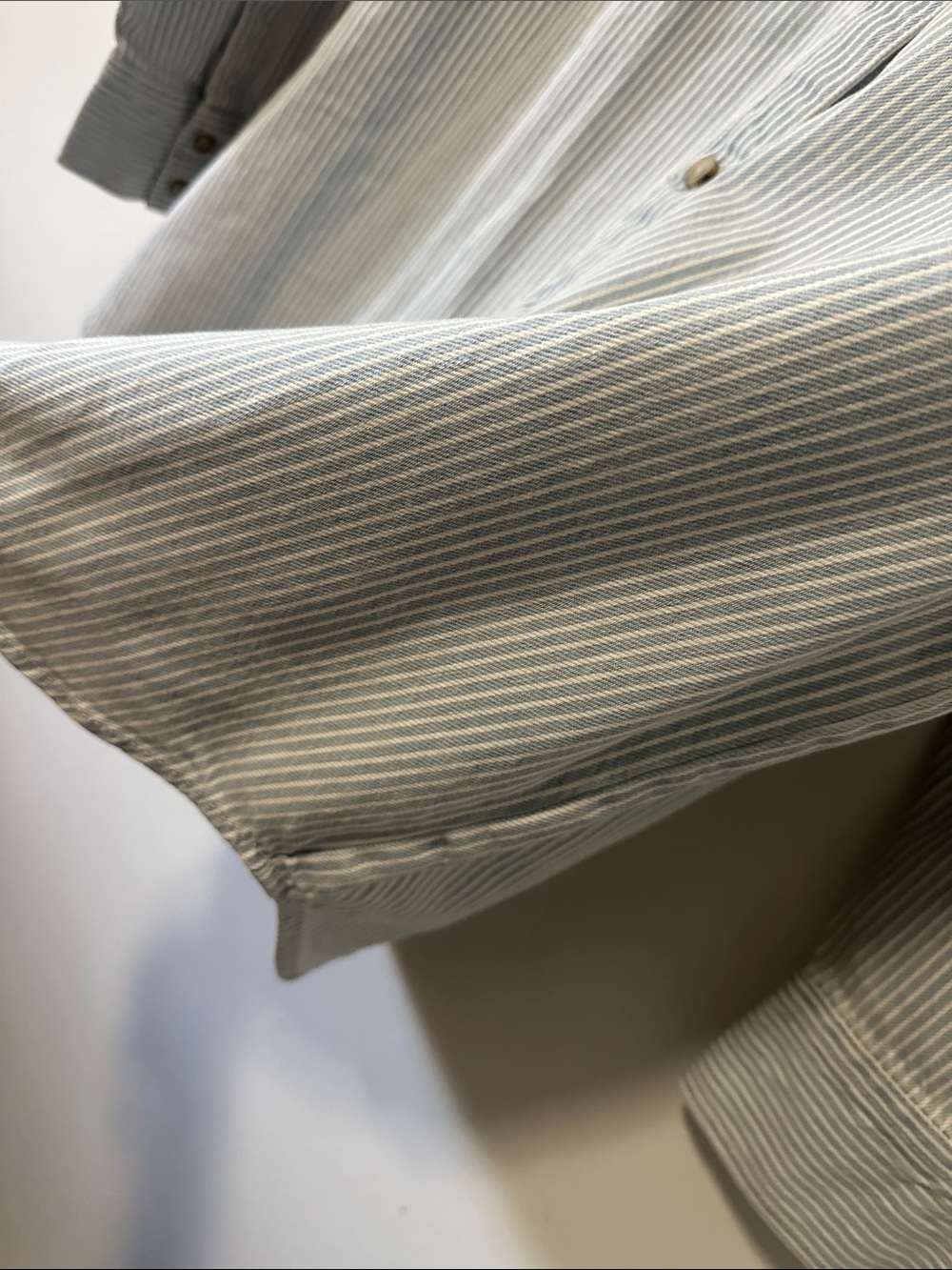 Old Navy Light Blue Stripe Button-Up Shirt - Picture 7 of 8